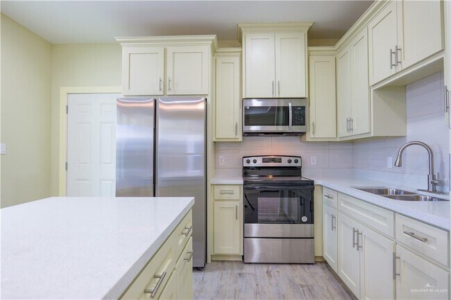 Photo - 11 Briggs Rd Unit C