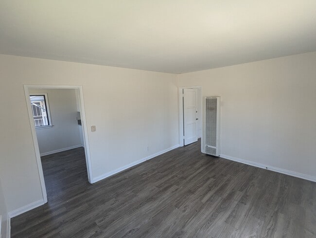 Building Photo - 727 Portola Ave Rental