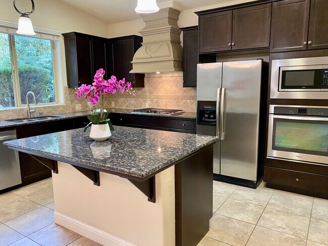 Photo - $3,150 Copper River, Beautiful 4 Bedroom -  E. Via Estrella Dr, Fresno / Gated Community