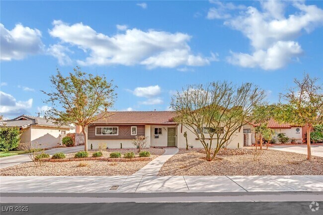Building Photo - 1501 Strong Dr Rental