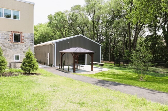 Spring Lake Apartments