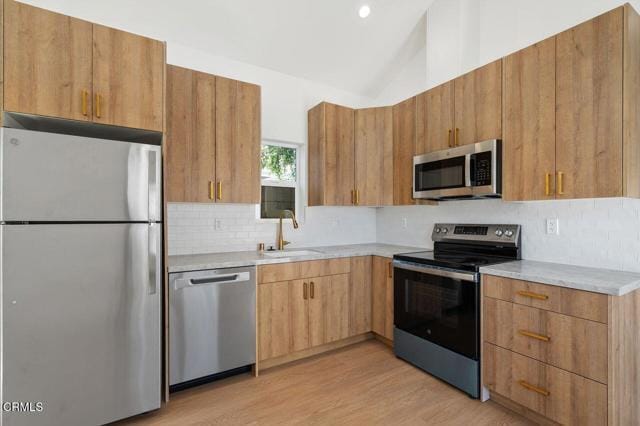 Photo - 789 Elmira St