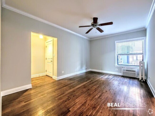 Building Photo - 1 bedroom in CHICAGO IL 60613 Unit S3 Rental
