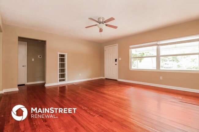 Photo - 1414 Turner St