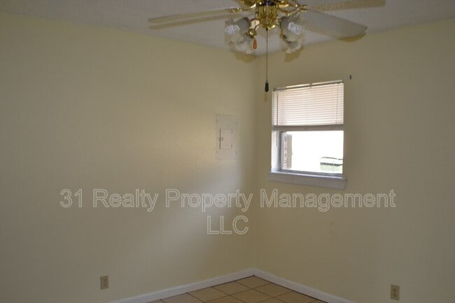 Photo - 706 Frisco Rd