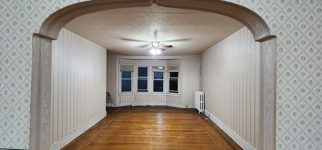 Building Photo - 19 N 2nd St Rental