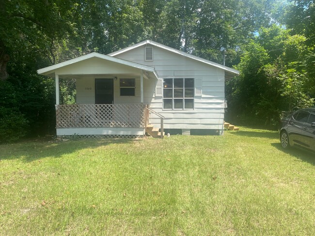 Building Photo - Bonner 2