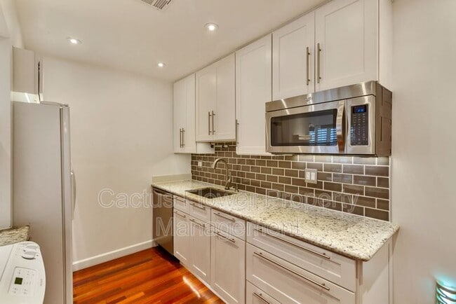 Photo - 4117 N 81st St