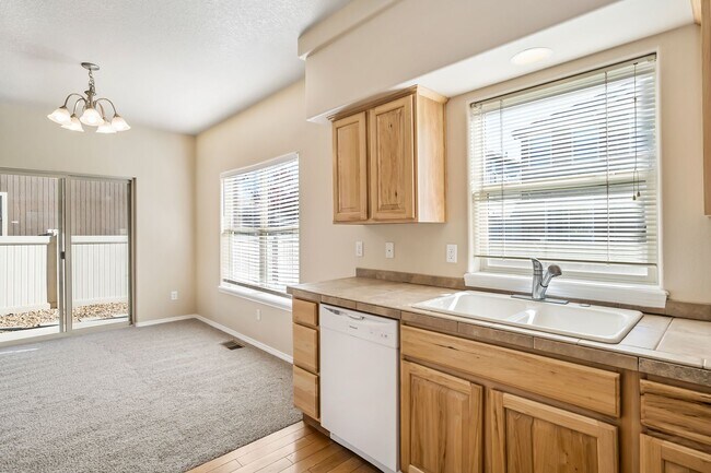 Photo - 3 Bed Minutes from Old Mill Fenced Yard! (...