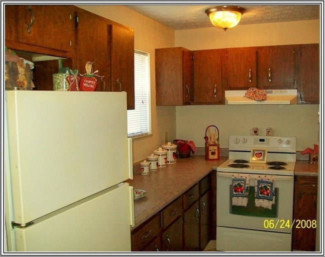 Photo - Courtyards of Kimberly