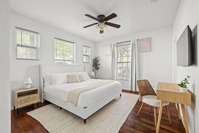 1703 Chicon St Unit SI ID1630384P