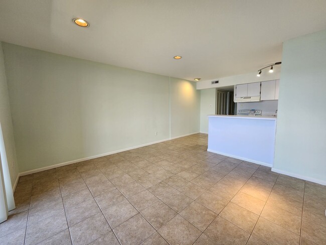 Photo - 580 Pleasure Island Blvd