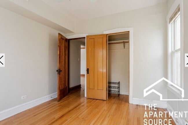 Photo - 3838 W George St Unit 2