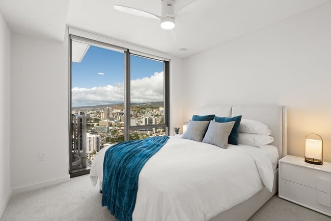 Photo - Fully furnished 1-bed, 1-bath, 1-parking a... Unidad 3104