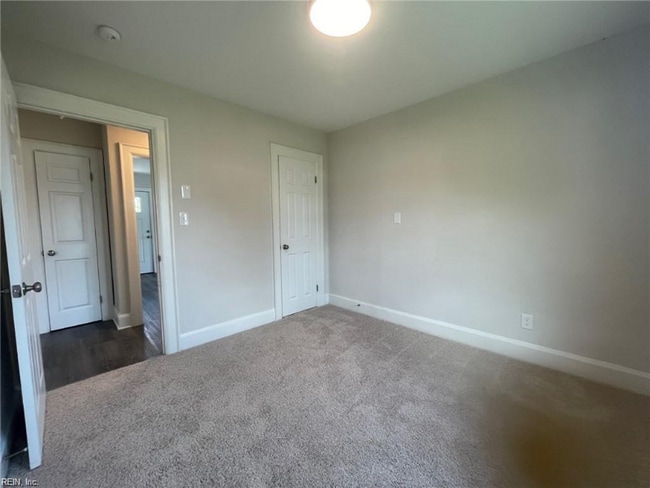 Photo - 728 Bolling St