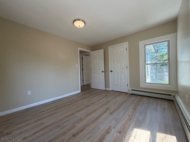 28 Diller Ave