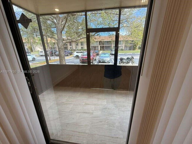 Photo - 5911 Washington St Unit 103