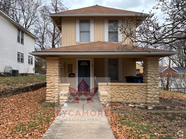 Building Photo - The Historic Magnolia on Nelson Rental