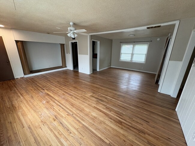 Photo - 8915 E 3rd Pl