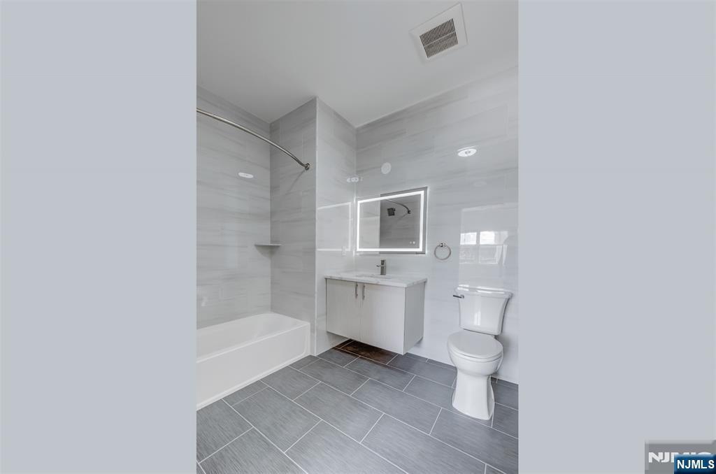 Photo - 311 Sip Ave Unit 410