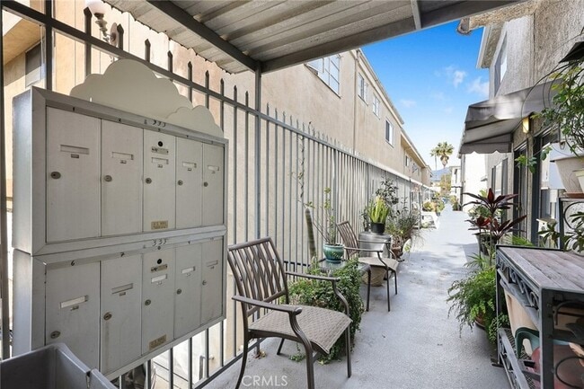 Photo - 333 Riverdale Dr