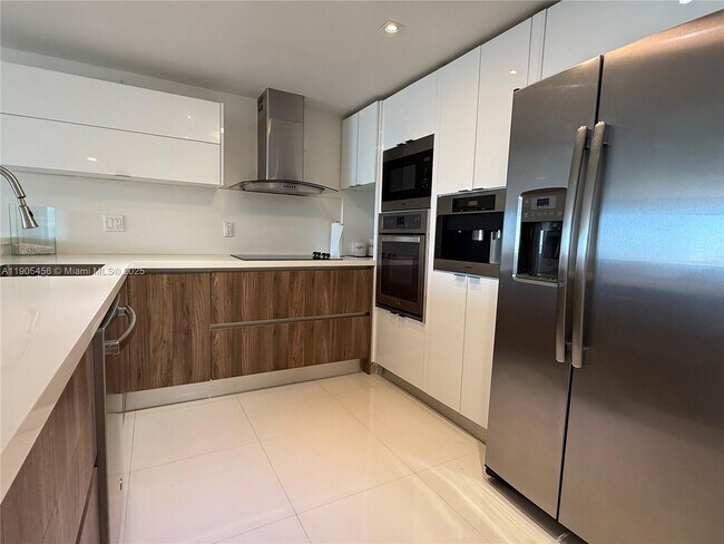 Photo - 2780 NE 183rd St Unidad 1403