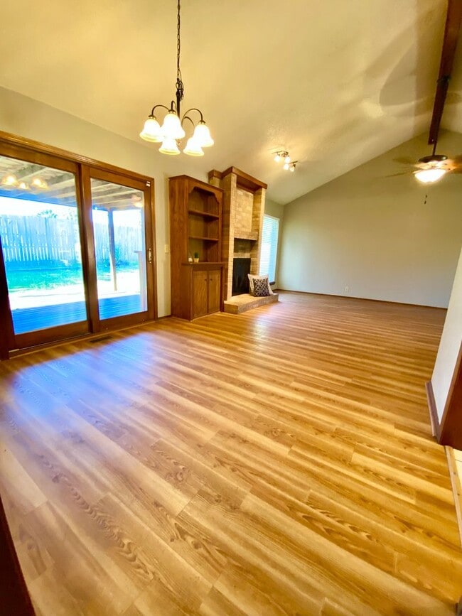 Photo - Beautiful Home in NW OKC -Available Now!
