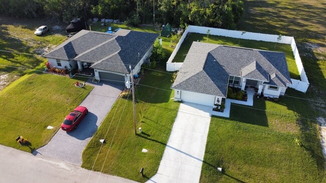 Photo - 3913 NW 42nd Ln