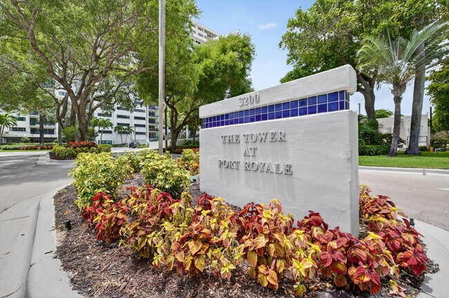 Photo - 3200 Port Royale Dr N Unit 1205