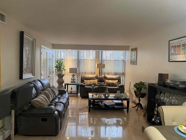 Photo - 200 Leslie Dr Condo Unit 225