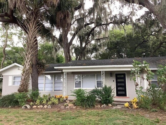 Photo - 2899 E Crooked Lake Dr