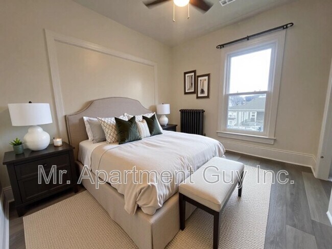 Photo - 57 Barton St E Unité 1