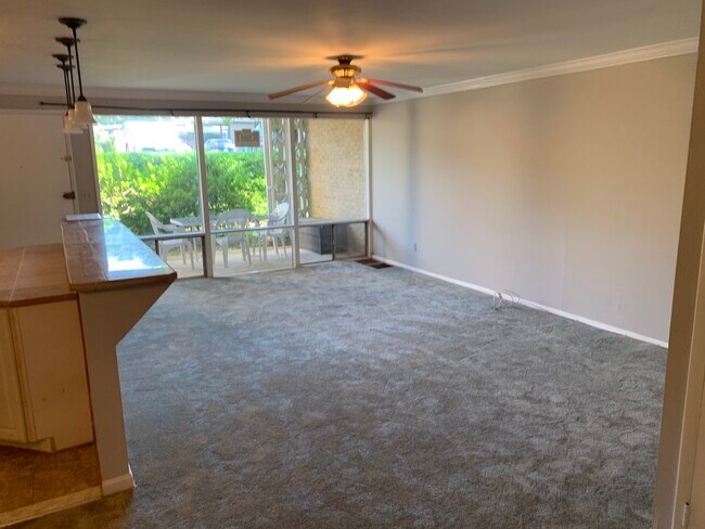 Photo - 7509 Spring Lake Dr Unidad B1