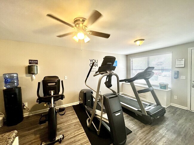 Photo - Lynn Haven Cove Apartments