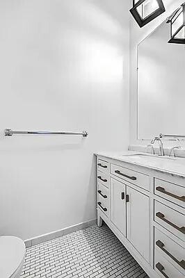 Photo - 448 W 37th St Unit 6H