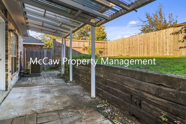 Photo - 1214 Mission St