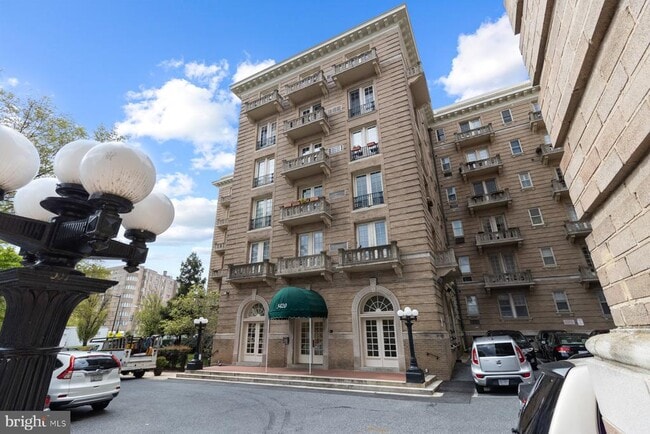 Building Photo - 3420 16th St NW Unit 101