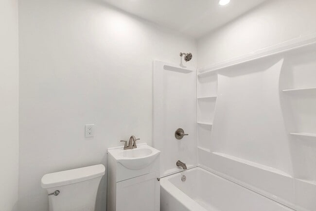 Photo - Brooklyn Unit Brooklyn 6327