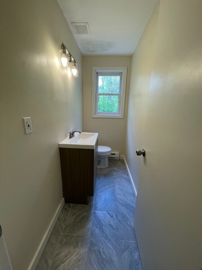 395 Wilbraham St Unidad B