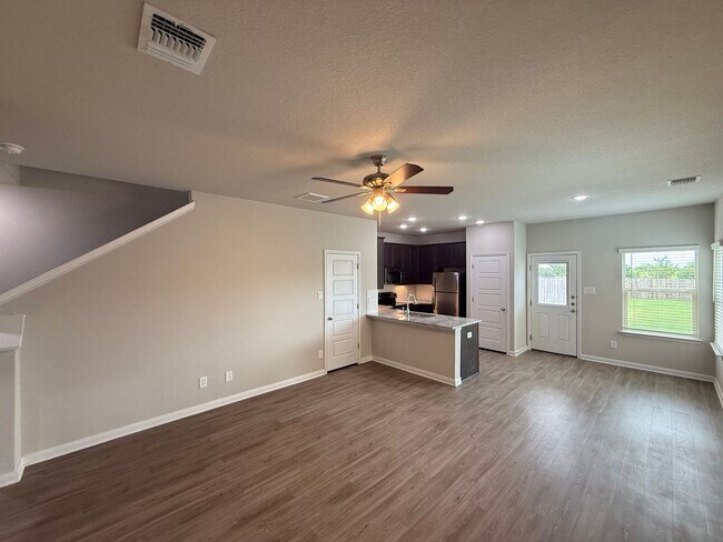 467 Emma Dr