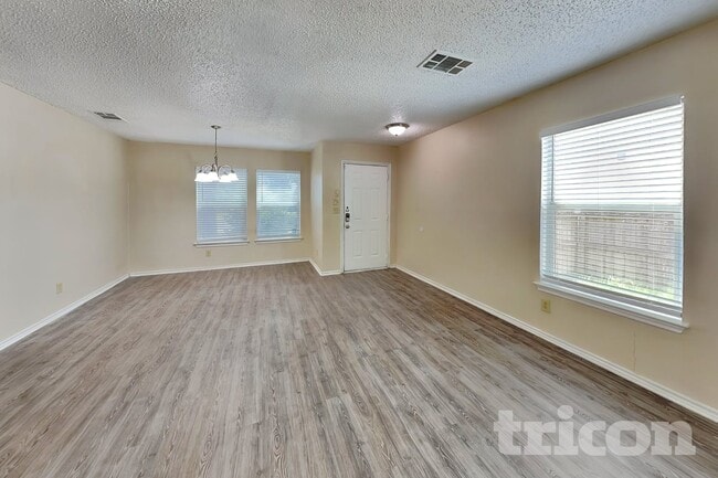 Photo - 8055 Chestnut Cedar Dr