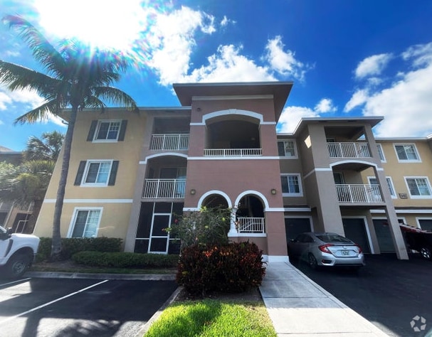 Building Photo - 6482 Emerald Dunes Dr Unit 302 Rental