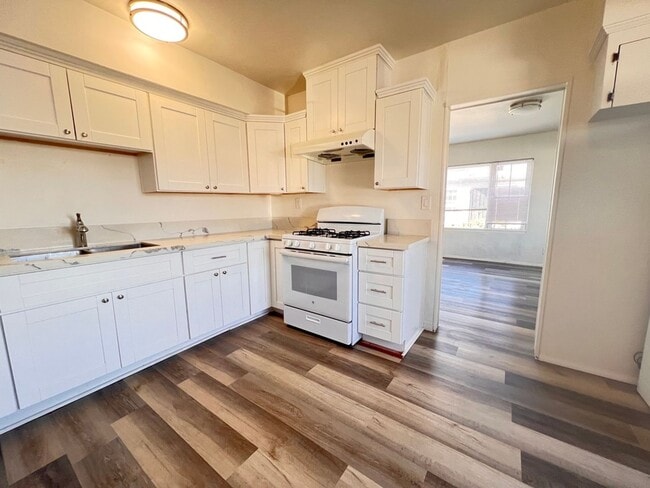 Photo - 510 S Johnson Ave