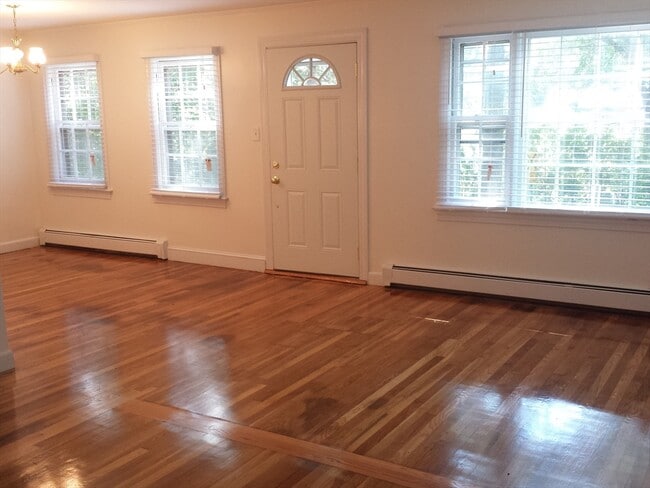 Photo - 342 Conant Rd