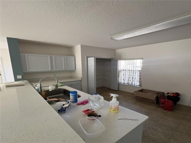 Photo - 735 Colville Pl