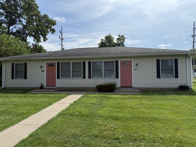 Building Photo - 1103 N Indiana St Rental