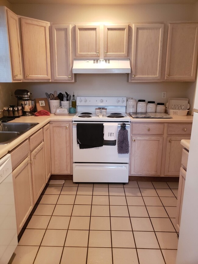 Pine Shores Rentals