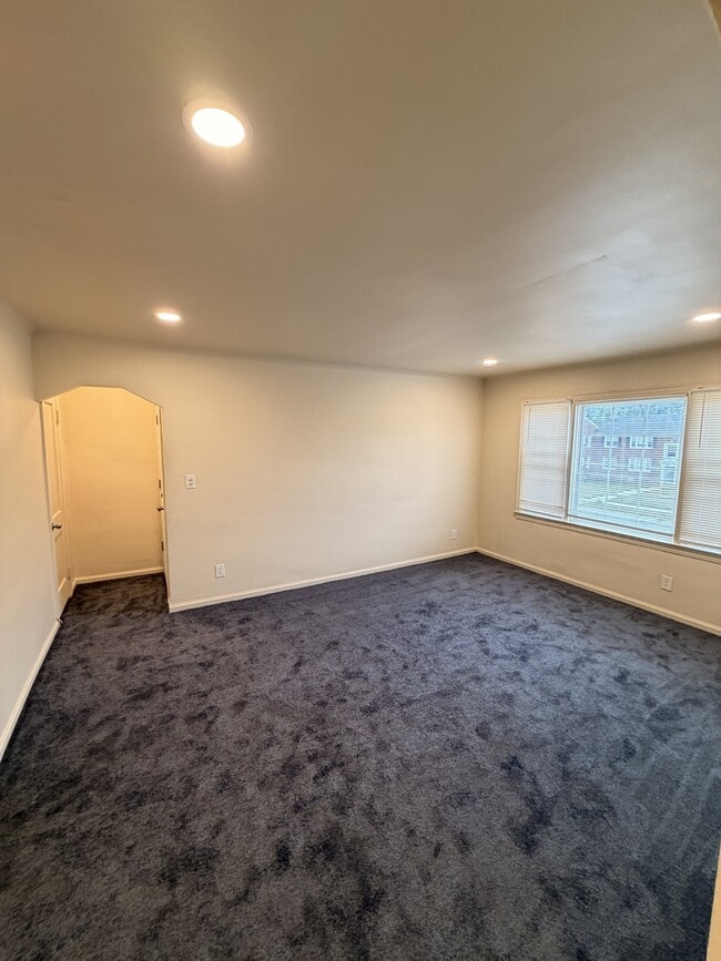 Photo - 9384 Rutherford St Unit 3