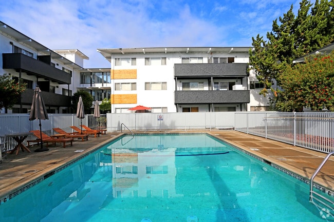 Photo - Metro Apartments