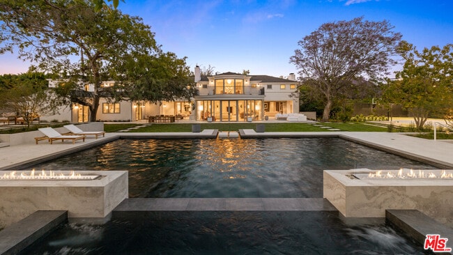 Photo - 901 Whittier Dr House